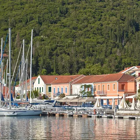 Leonie By Vintage Travel Willa Fiskardo