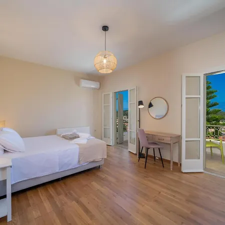 Leonie ヴィラ フィスカルドン