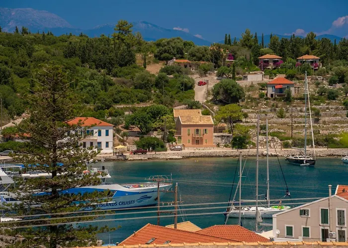 Villa Leonie By Vintage Travel